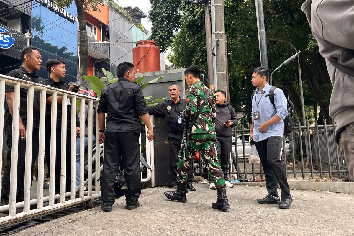 Kantor Badan Gizi Nasional (BGN), Jalan Kebon Sirih, Menteng, Jakarta Pusat (Jakpus) dijaga ketat pada Rabu (3/6/2026) pagi usai Presiden Prabowo Subianto mencopot Kepala BGN Dadan Hindayana (Liputan6.com/Winda Nelfira)