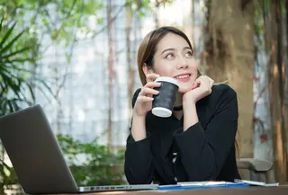 Menawan./Copyright&nbsp;freepik.com/author/jcomp