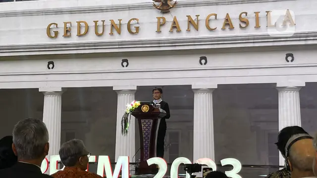 Menteri Luar Negeri RI Retno Marsudi dalam Pernyataan Pers Tahunan Menteri Luar Negeri 2023 (PPTM 2023). (Liputan6.com/R. Trimutia Hatta)