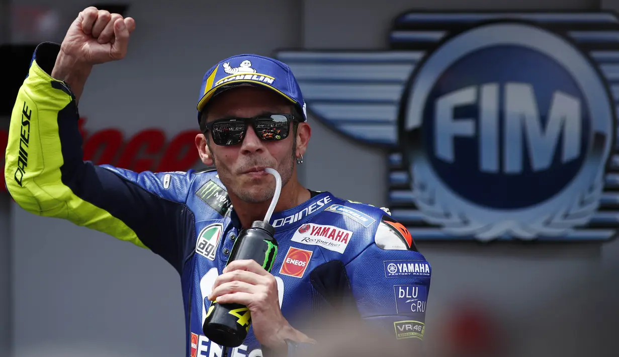 1. Valentino Rossi (Monster Yamaha) - 8,4 juta Follower. (AP/Eric Alonso)