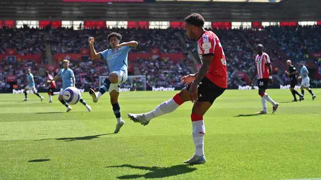 Foto: Man City Ditahan Imbang Klub Peringkat Dasar Klasemen Liga Inggris, Persaingan Tiket Liga Champions Musim Depan Memanas
