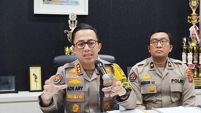 Kabid Humas Polda Metro Jaya, Kombes Pol Ade Ary Syam Indradi.