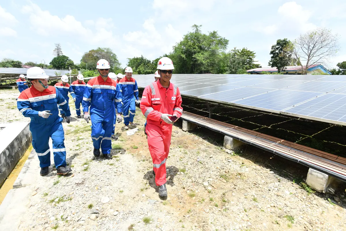 Komisaris dan Direksi PT Pertamina (Persero) mengunjungi ke PT Perusahaan Gas Negara Tbk di Medan, serta lapangan migas PT Pertamina Hulu Rokan (PHR) di Pekanbaru. (Dok Pertamina)