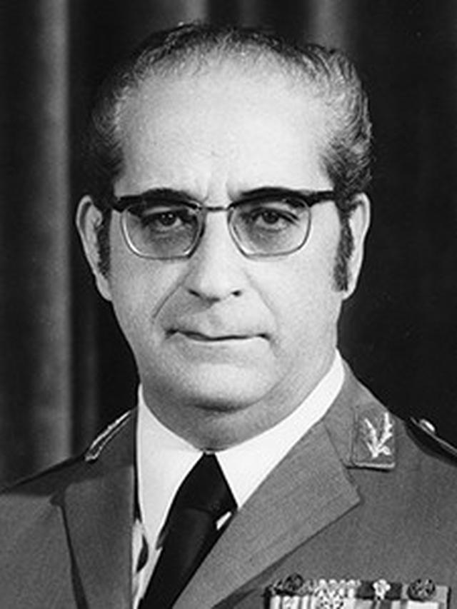 Jenderal Francisco da Costa Gomes menggantikan Spinola sebagai presiden. (marxists.org)