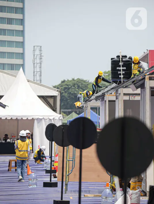 <p>Adapun bidang yang dilombakan para tenaga kerja konstruksi adalah dengan kategori individu pembangunan rumah mini di antaranya PL Gedung dan Supervisor K3 Konstruksi. (Liputan6.com/Faizal Fanani)</p>
