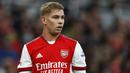 <p>Emile Smith Rowe merupakan salah satu kunci kesuksesan Arsenal finis di posisi kelima Liga Inggris pada musim lalu. Ia tercatat mampu mencetak 11 gol dan 2 assist dalam 37 penampilan di semua kompetisi. Meskipun begitu, pemain berkebangsaan Inggris itu tercatat dalam pemain Big Six Liga Inggris dengan gaji rendah. Dilansir dari GiveMeSport, Smith Rowe mendapatkan 20 juta paun per pekan atau sekitar 360 juta rupiah per pekan. Itu merupakan gaji terendah bagi pemain senior di Arsenal. (AFP/Ian Kington)</p>
