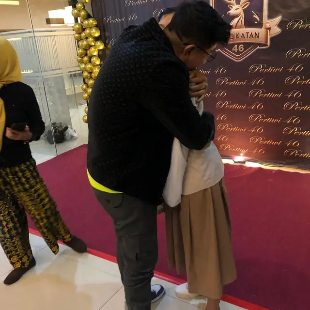 7 Momen Wisuda Anjani, Putri Andika Kangen Band yang Kini Sudah Lulus SMP