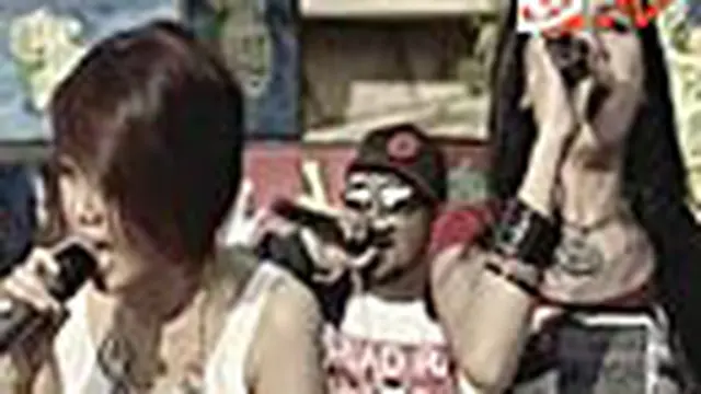 Mahadewi Feat.The Law &amp; Amank - Lakukan Dengan Cinta