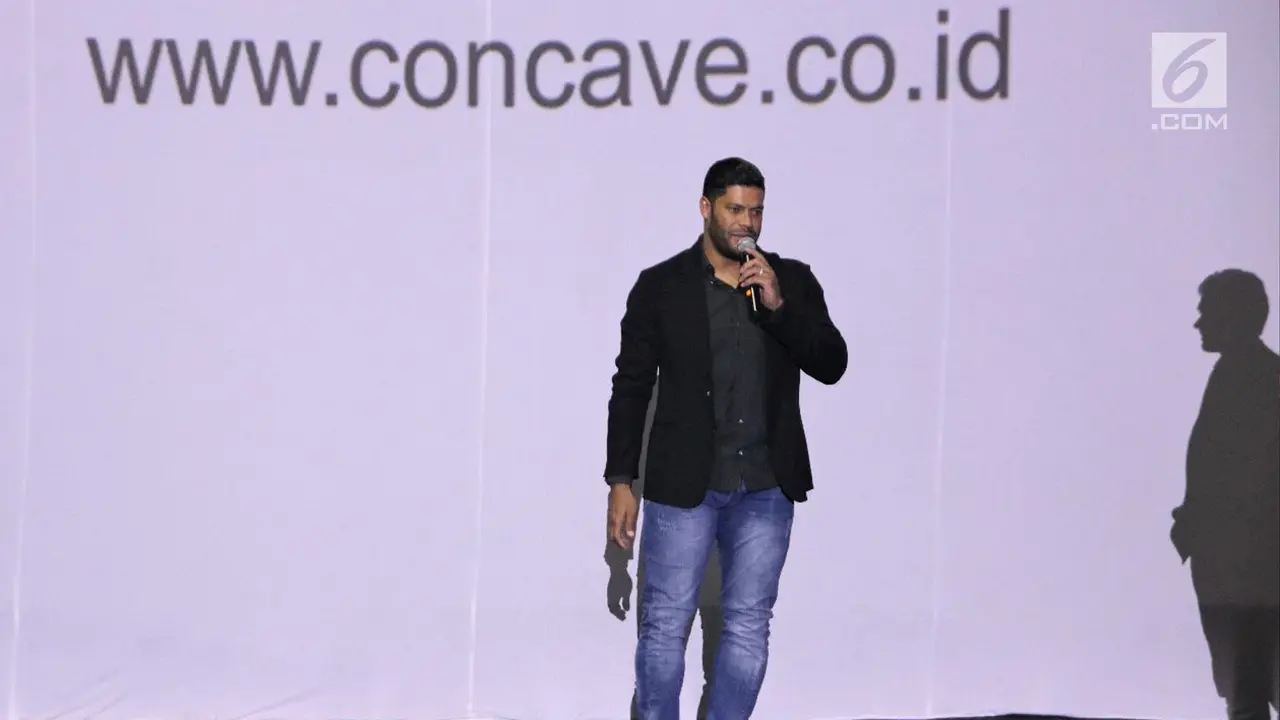 Aksi Hulk Saat Jadi Duta Sepatu Bola Concave Asal Inggris