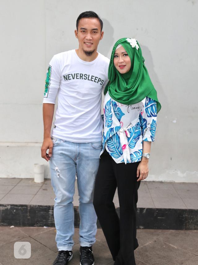 [Bintang] Okie Agustina dan Gunawan