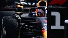 Pembalap Red Bull Racing, Max Verstappen memenangkan balapan Formula 1 GP Italia 2023 yang berlangsung di Sirkuit Monza, Italia, Minggu (03/09/2023). Verstappen sukses mencatatkan waktu 1:13:41.143. (AFP/Ben Stansall)