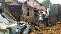 Cerita Korban Selamat Longsor Turap di Bogor