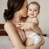 ilustrasi ibu dan bayi/Baby photo created by cookie_studio - www.freepik.com