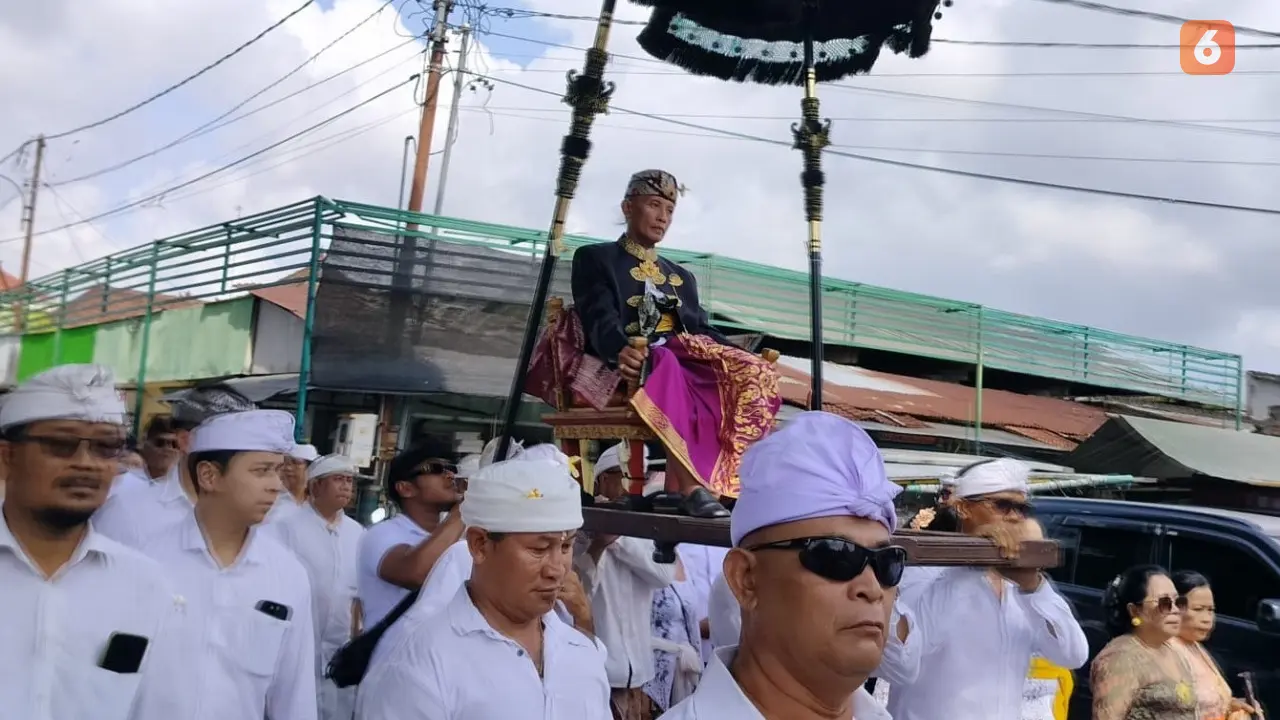 A.A. Ngurah Agung Wira Bima Wikrama alias Turah Bima adalah putra pertama dari Raja Denpasar IX (alm) Ida Tjokorda Ngurah Jambe Pemecutan