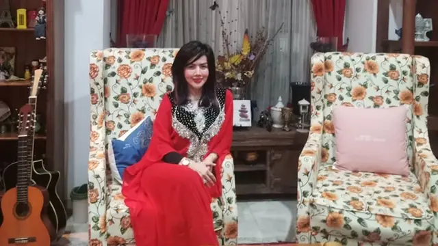 Ubah Gaya Rambut Jadi Hitam, Ini 6 Potret Babie Kumalasari Bikin Pangling