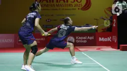 Rinov Rivaldy/Lisa Ayu Kusumawati berhasil mengalahkan pasangan Malaysia, Hoo Pang Ron/Cheng Su Yin dalam rubber game 21-23, 21-11 dan 21-19. (Liputan6.com/Helmi Fithriansyah)