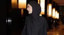 Gaya hijab yang digunakan Paula pun terbilang cukup sederhana. Bahkan, berbagai gaya hijab istri Baim Wong ini bisa dijadikan inspirasi. (Liputan6.com/IG/@paula_verhoeven)