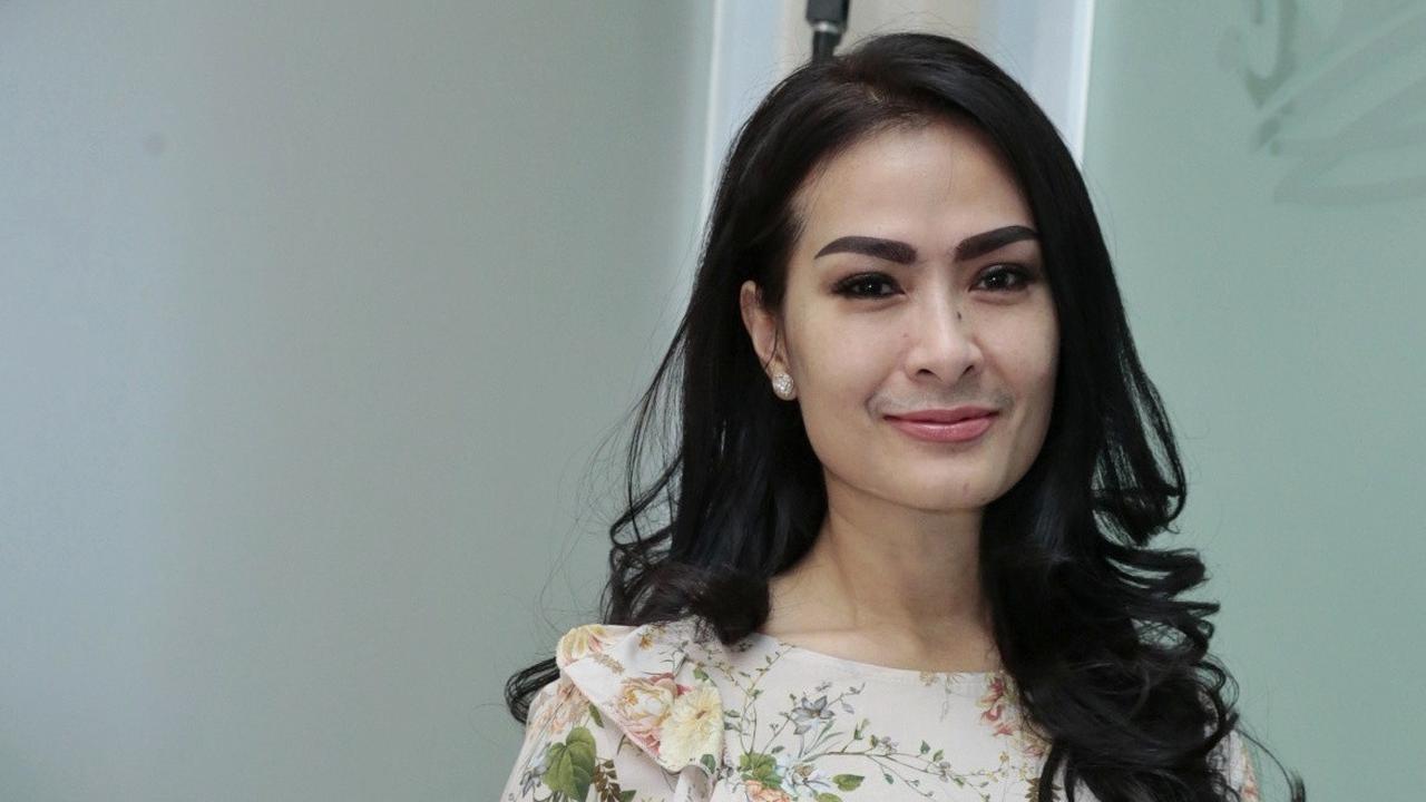 [Bintang] Iis Dahlia