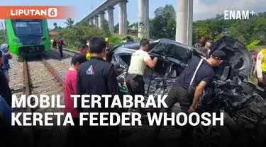 Terobos Perlintasan Tanpa Palang Pintu, Mobil Tertabrak Kereta Feeder Whoosh 2 Orang Tewas