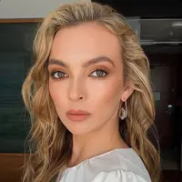 Jodie Comer merupakan sosok perempuan tercantik di dunia menurut matematika. Kesempurnaan wajahnya terhitung secara rasio.
