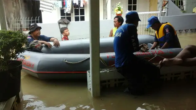 Lagi, Banjir Rendam Ribuan Rumah Warga di Cirebon