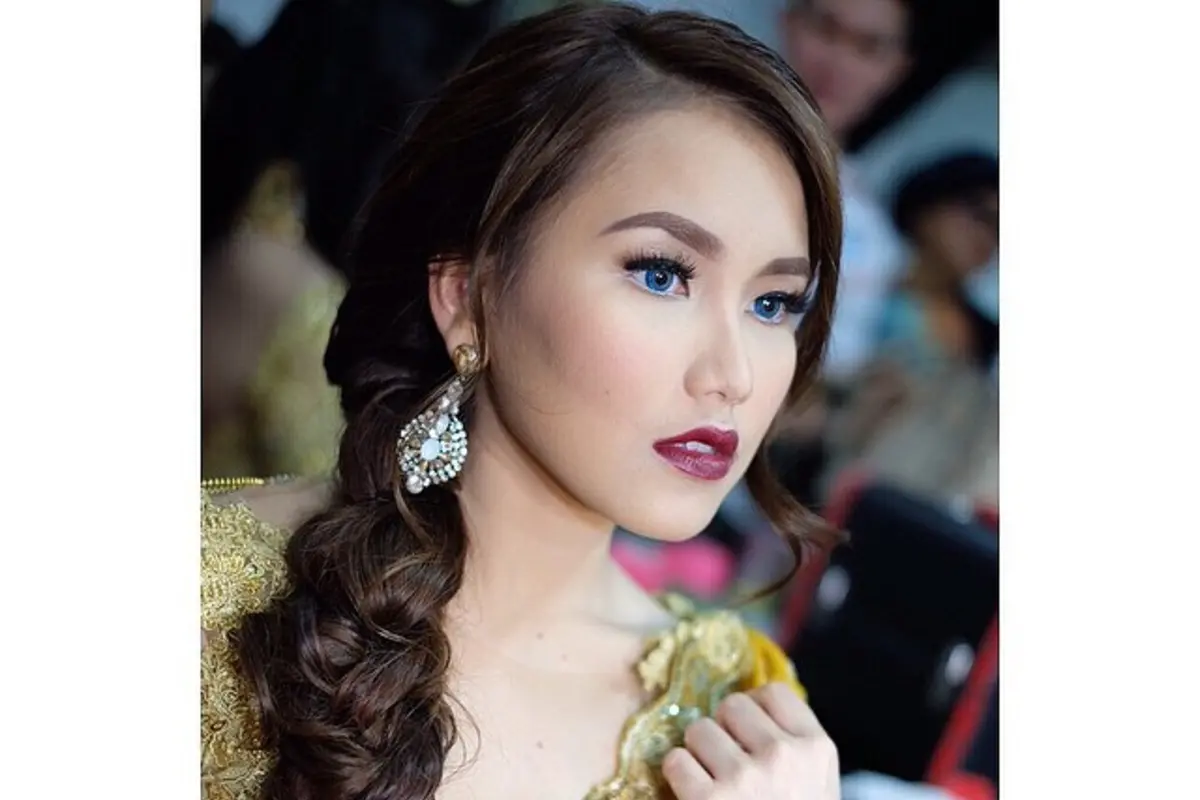 [Bintang] Ayu Ting Ting