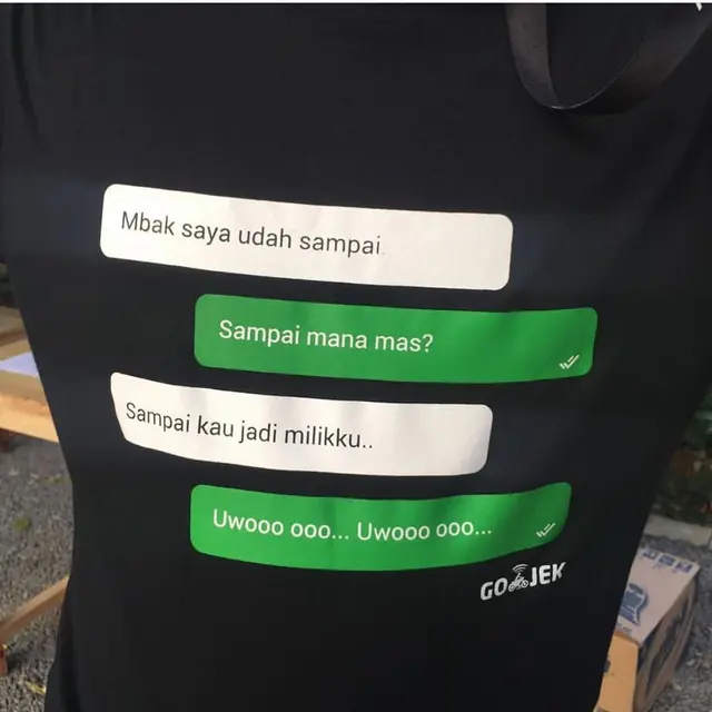 Tulisan kaos (Sumber: Instagram/gojek24jam)