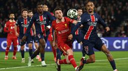 Laga kedua tim berlangsung ketat dan sengit. (Anne-Christine POUJOULAT/AFP)