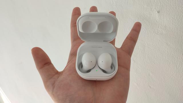Samsung Galaxy Buds2 (Liputan6.com/Giovani Dio Prasasti)