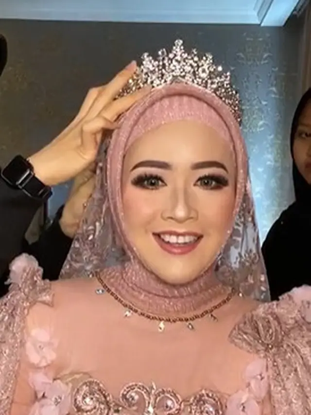 6 Momen Akad Nikah Meggy Wulandari dan H. Muhammad, Penuh Kebahagiaan