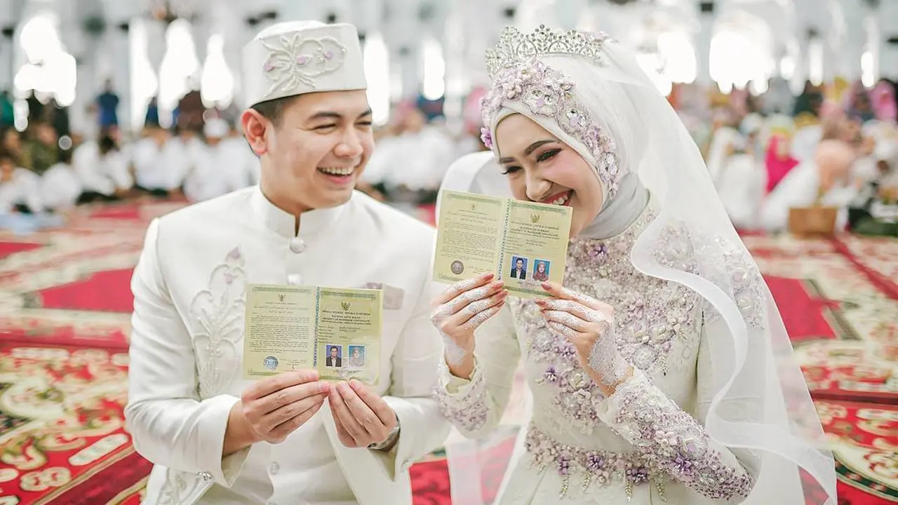 [Bintang] Tommy Kurniawan dan Lisya Nurrahmi