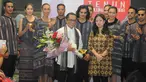 Rabu (12/11/2014), pameran Gelar Karya Samuel Wattimena resmi dibuka Menko PMK, Puan  Maharani, Jakarta. (Liputan6.com/Herman Zakharia)