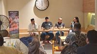 Ketua The Jakmania, Diky Soemarno di daerah Benhil, Jakarta Pusat, Rabu (20/11/2024). (Tim News).