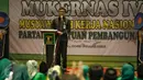 Menteri Dalam Negeri Tjahjo Kumolo saat membuka Mukernas ke-IV PPP di Jakarta, (24/2). Tjahjo yang mewakili pemerintah menganggap PPP hanya ada satu, meski saat ini tengah dilanda konflik internal. (Liputan6.com/Faizal Fanani)