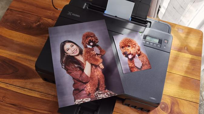 <p>Hasil cetak foto menggunakan printer Canon PIXMA Ink Efficient G570. Liputan6.com/Iskandar</p>