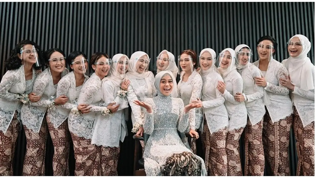 6 Potret Bridesmaid di Lamaran Lesty Kejora, Bertabur Bintang