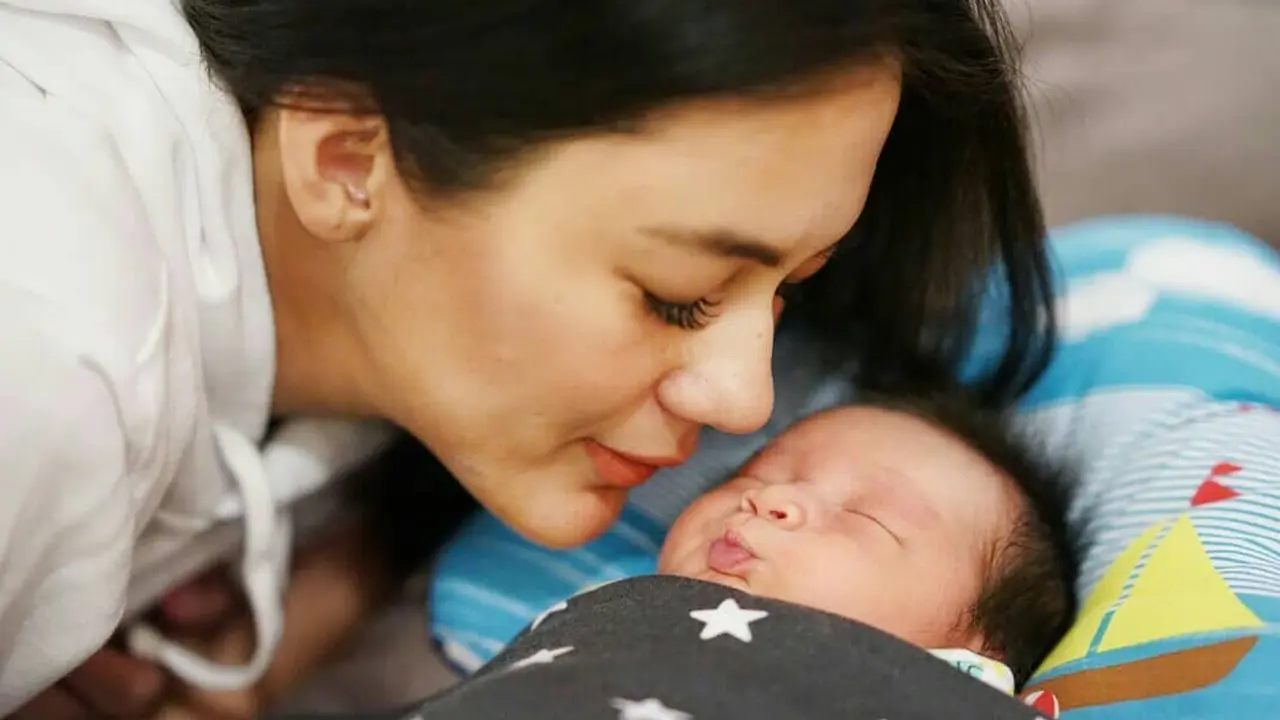 [Fimela] Paula Verhoeven dan Baim Wong
