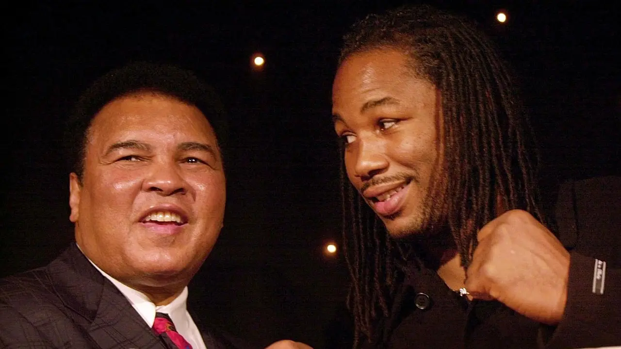Lennox Lewis (Kanan)