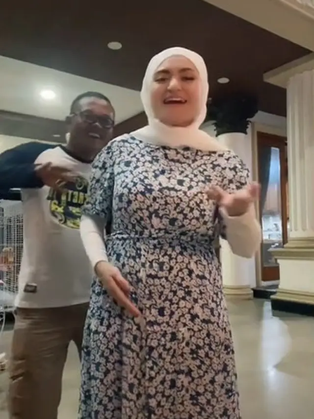 Hamil Anak Pertama, Ini 6 Potret Baby Bump Nathalie Holscher Istri Sule