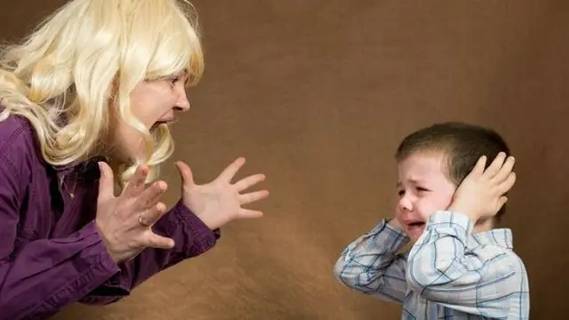 Ilustrasi Membentak Anak. (foto: Pinterst/Popmama.com).