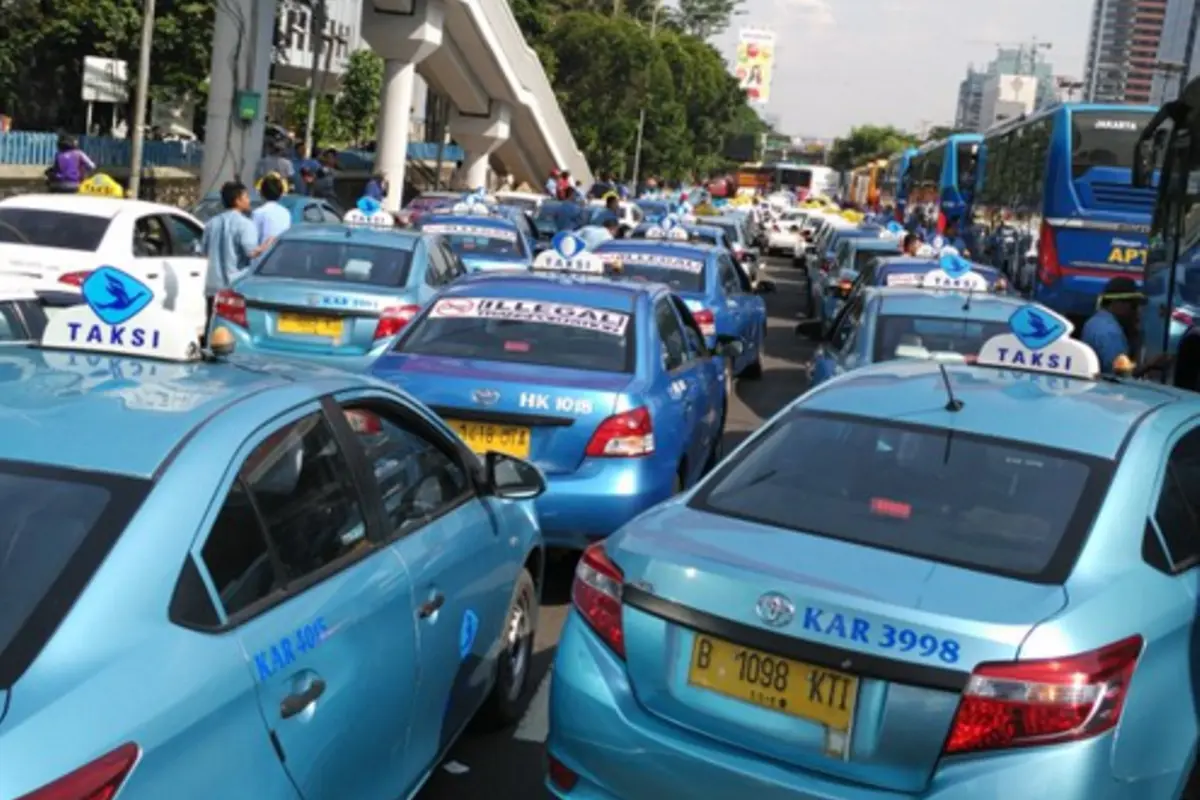 Demo Angkutan Umum