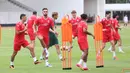 Pertandingan ini akan menjadi laga pembuktian kemampuan Timnas Indonesia menghadapi tim Eropa. Tampak dalam foto, para pemain Timnas Indonesia saat sesi latihan untuk FIFA Series 2026 Stadion Madya, Kompleks Gelora Bung Karno, Senayan, Jakarta, Minggu (29/3/2026). (Bola.com/M Iqbal Ichsan)