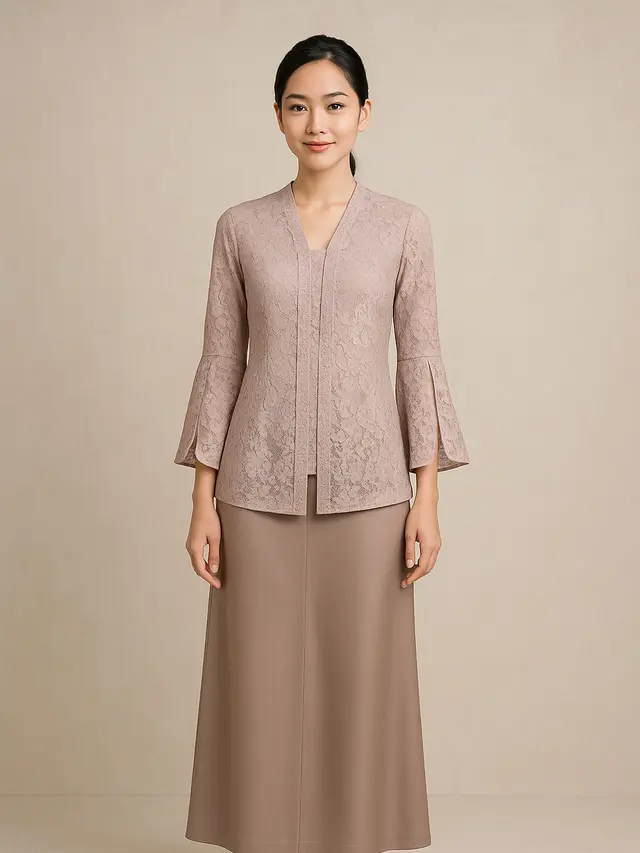 Model Kebaya Brokat Lengan Lonceng Belah