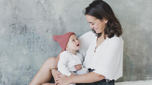 Ilustrasi ibu dan anak