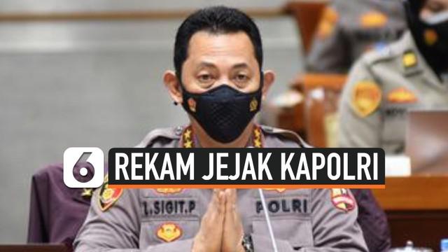 Presiden Joko Widodo secara resmi melantik Jenderal Listyo Sigit Prabowo sebagai Kapolri baru, menggantikan Idham Azis yang telah pensiun dari Polri. Berikut rekam jejak Kapolri baru pilihan tunggal Jokowi.
