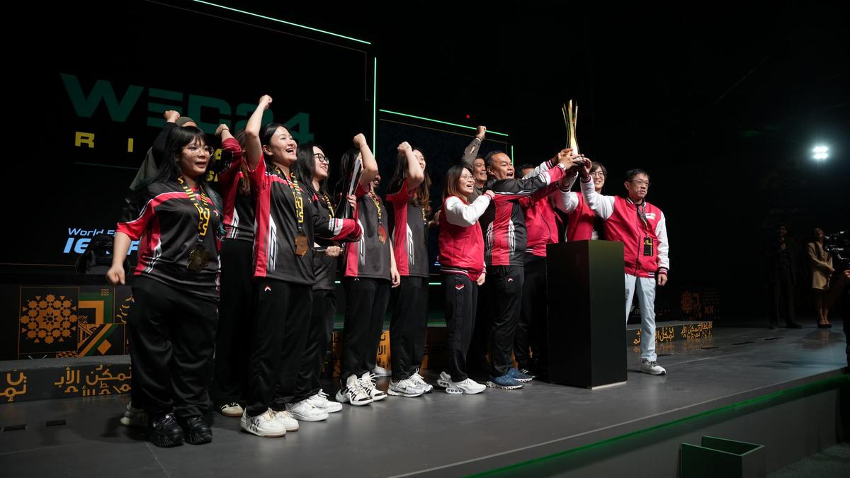 Timnas Esports Indonesia Raih Juara Umum Kejuaraan Dunia Iesf 2024