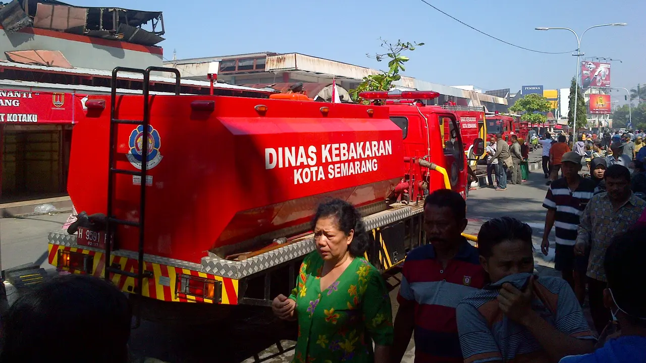 Kebakaran di Pasar Johar Semarang