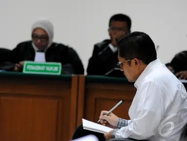 Anas Urbaningrum jalani persidangan dengan agenda pembacaan tuntutan dari jaksa penuntut umum, Jakarta (11/9/2014) (Liputan6.com/Andrian M Tunay)