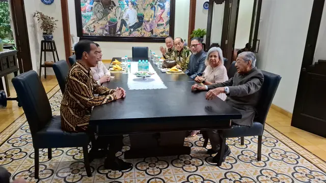 Eks PM Malaysia Mahathir Mohamad Temui Jokowi