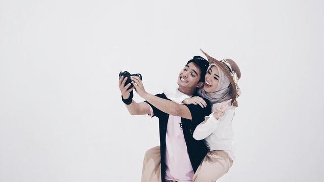 [Bintang] Ricky Harun dan Herfiza